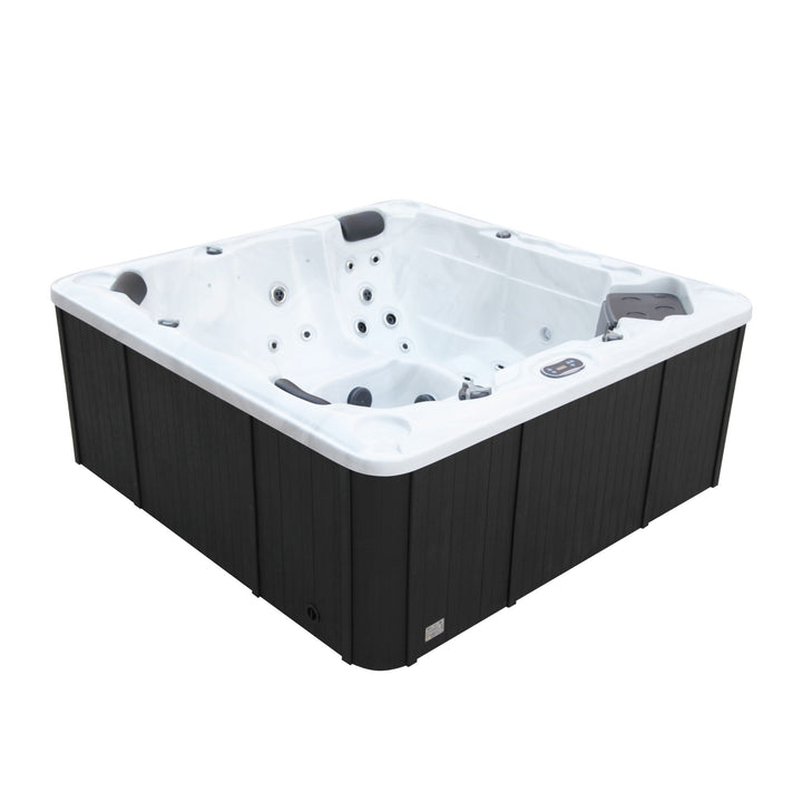 Aquavera 5-person hot tub
