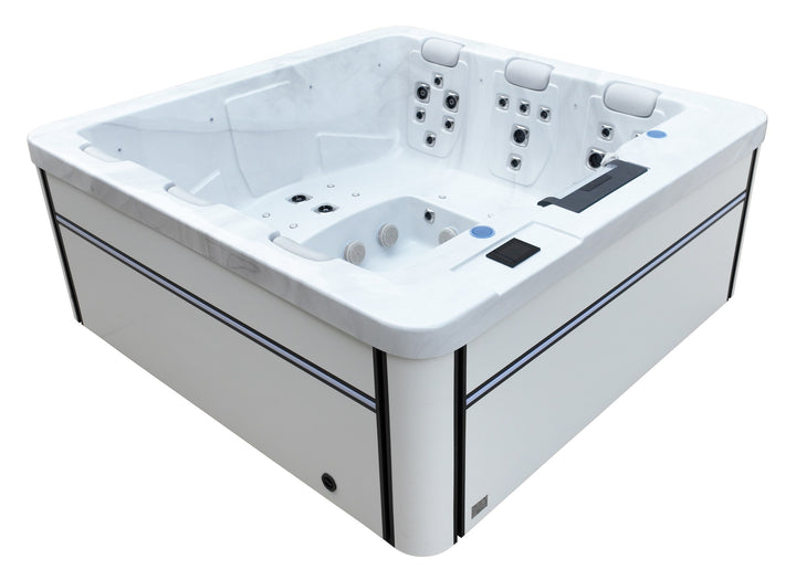 Discovery 6-person hot tub, side view