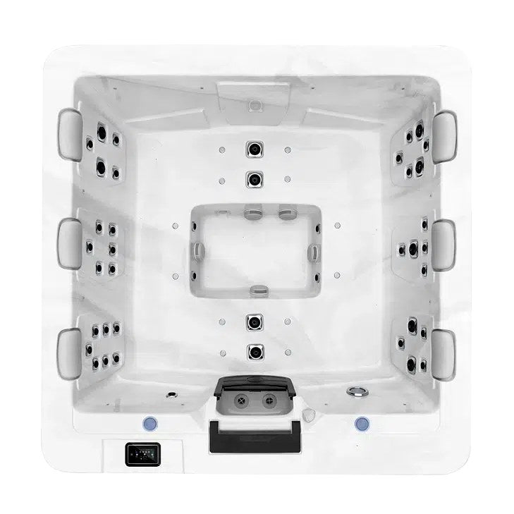 Discovery 6-person hot tub, top view