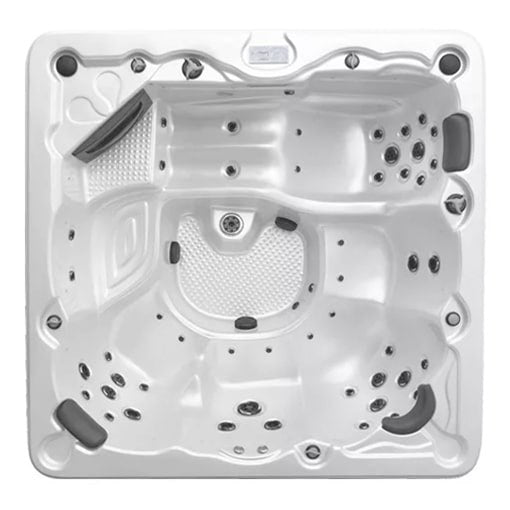 London MS 6-person hot tub, top view