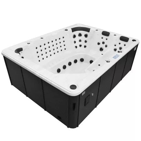 Lyon 9-person hot tub, side view