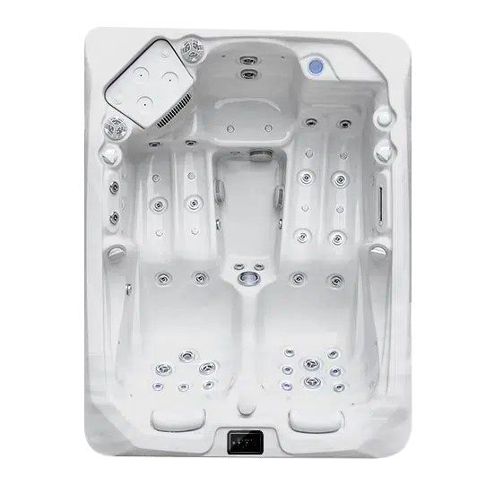 Majesty 3-person hot tub, top view