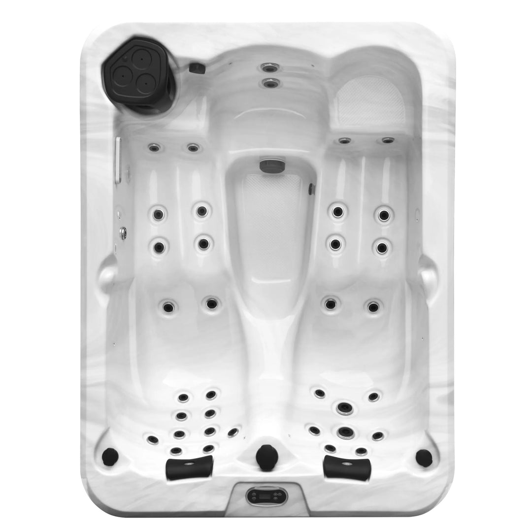 Phantom 3-person hot tub