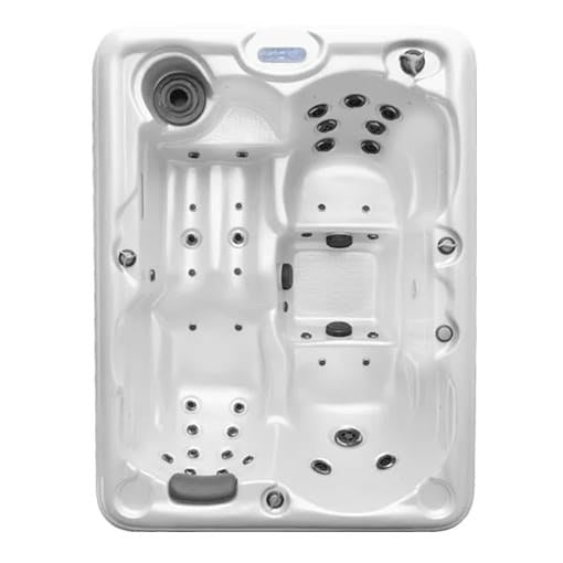 San Marino 3-person hot tub, top view